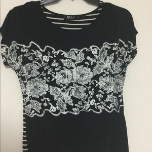 Blouse : black and white